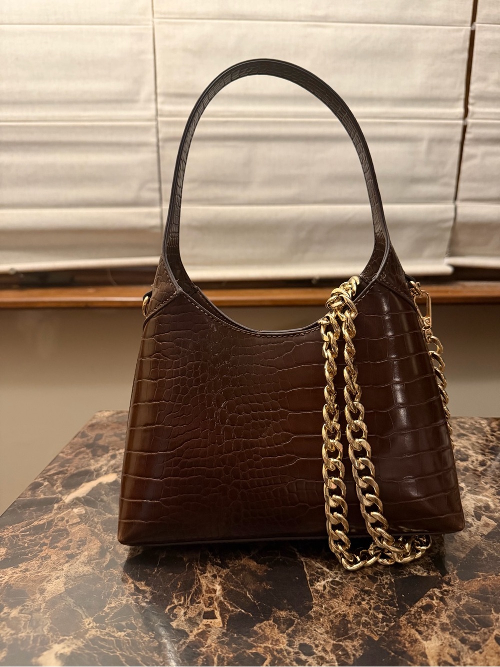 Aldo Classic Chocolate Brown Croc-Embossed Shoulder Bag with Gold Chain